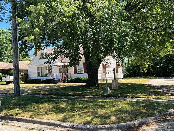 2nd image of 873 Allen Ave