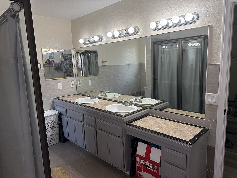 2nd image of 12825 Bermuda Dunes Rd