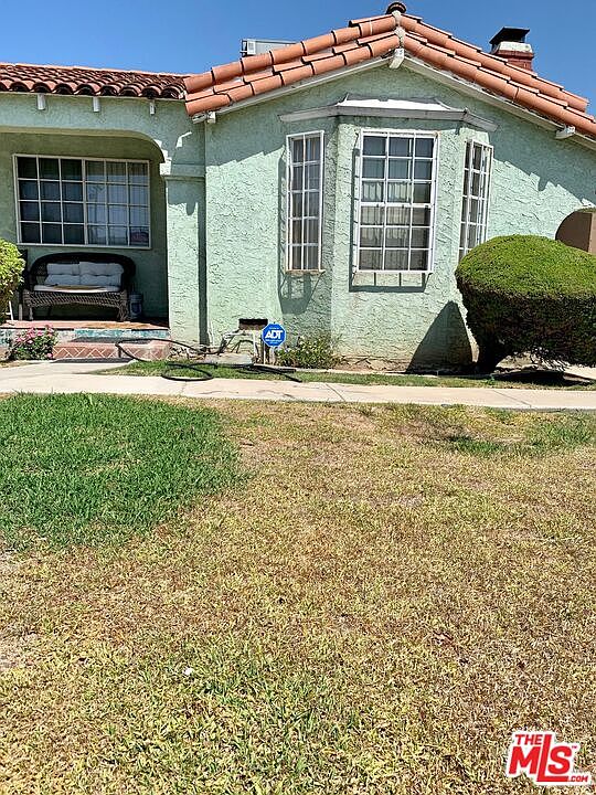 1st image of 1229-1231 W 90th Pl