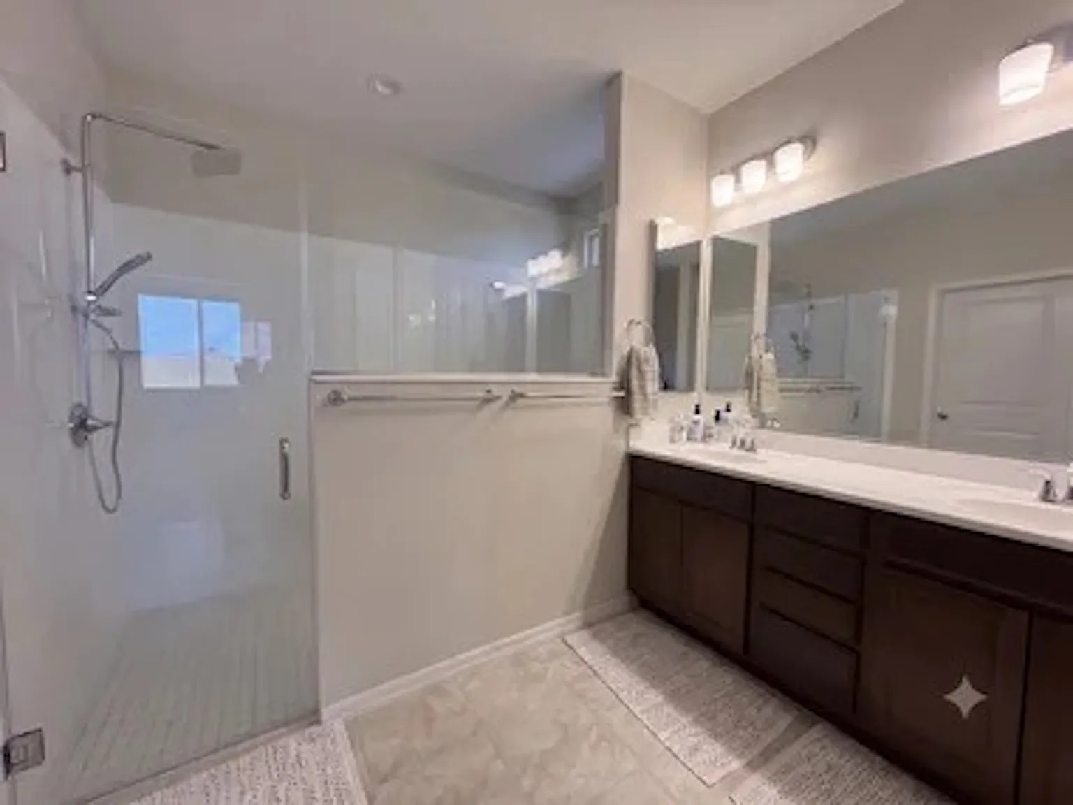 2 bed, 1610 sqft, $2,750 — Photo 4