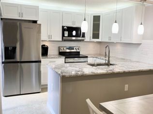405 Buttonwood Ln, Boynton Beach, FL 33436