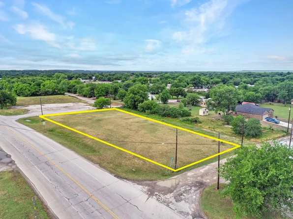 S Oak Ave, Mineral Wells, TX 76067