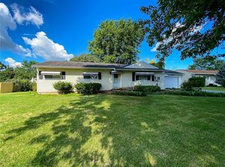 9 Lavender Cir, Rochester, NY 14623