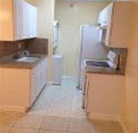 3rd image of 9964 Twin Lakes Dr