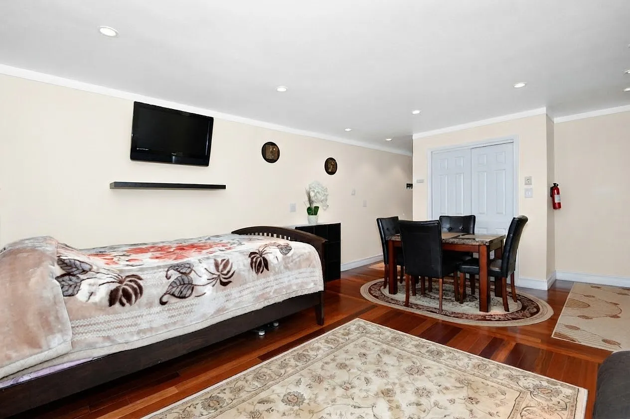 Studio, $1,495 — Photo 3