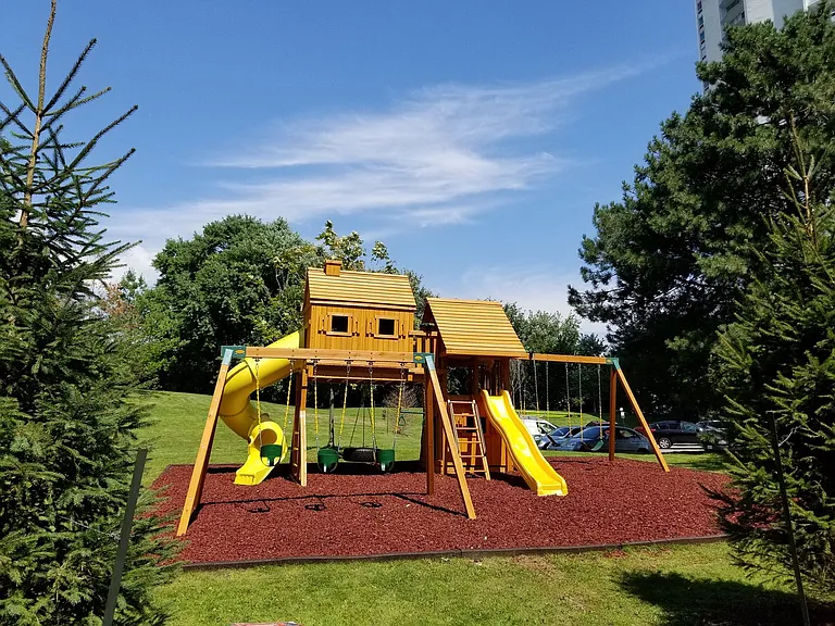 100 Graydon Hall Dr — Photo 11