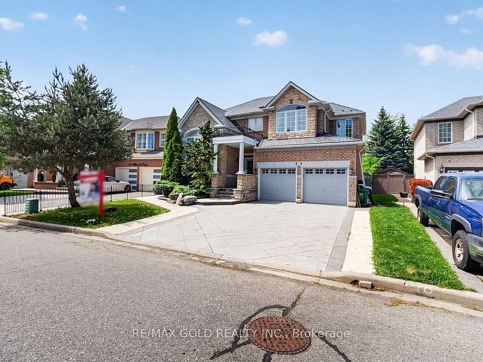 1st image of 61 Whitwell Dr