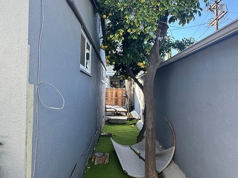 5309 Comercio Way — Photo 3