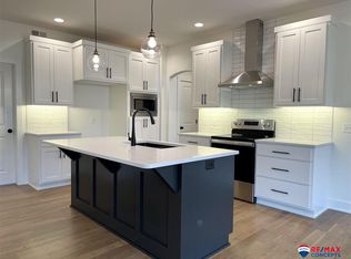 8031 S 67th St, Lincoln, NE 68516