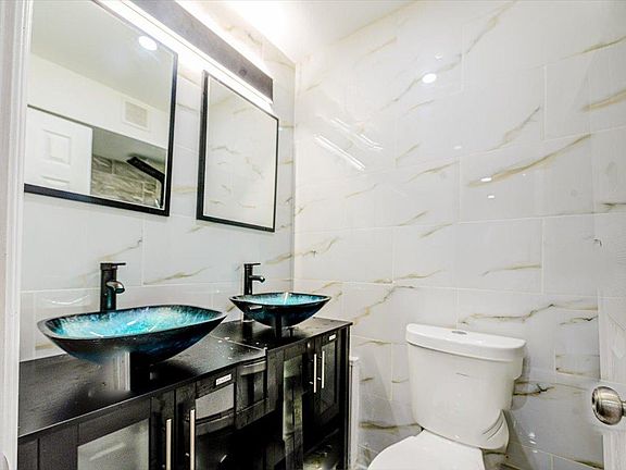 3rd image of 1218 E 84th St #1