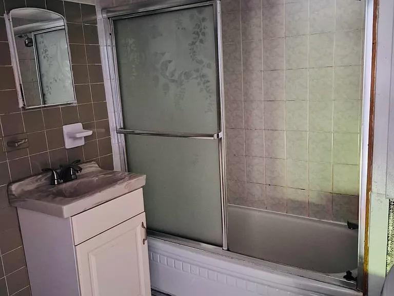 12 Cliff St #2 — Photo 8