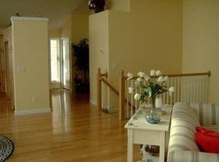 203 Red Fox Rdg, Traverse City, MI 49686