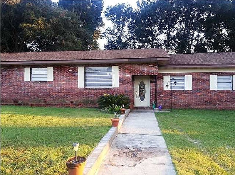 1st image of 7109 Esther St