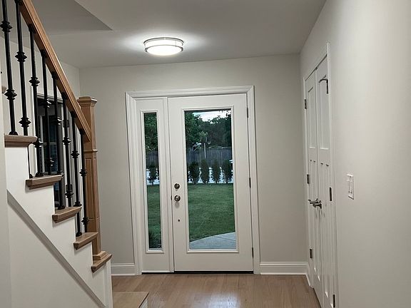 3rd image of 1106 Waukegan Rd