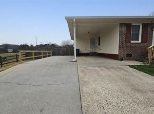 104 Fincher St, Cave Spring, GA 30124