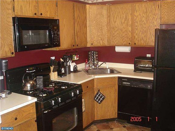 5th image of 106 Chambord Ct