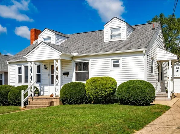 921 Lindbergh Ave, Zanesville, OH 43701