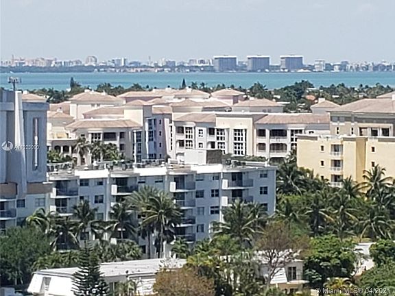4th image of 1121 Crandon Blvd APT F1104