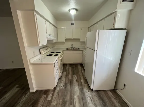 2 bed, 1.0 bath, 750 sqft, $1,250, 10219 N 12th Ave APT 3, Phoenix, AZ 85021