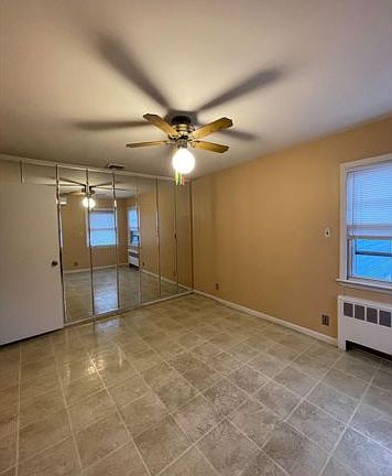 5th image of 16136 98th St