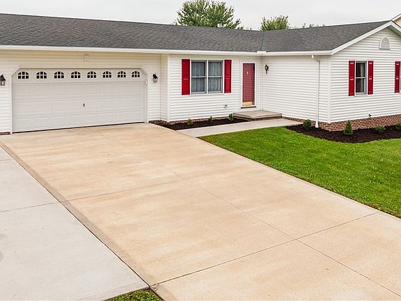 3rd image of 294 Apple Ridge Dr