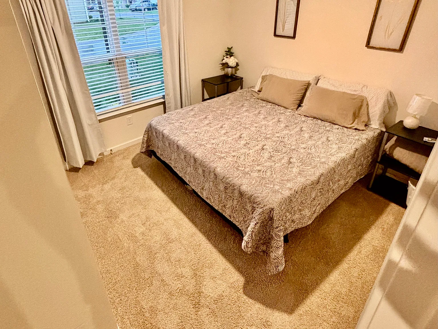 4 bed, 1774 sqft, $2,400 — Photo 4