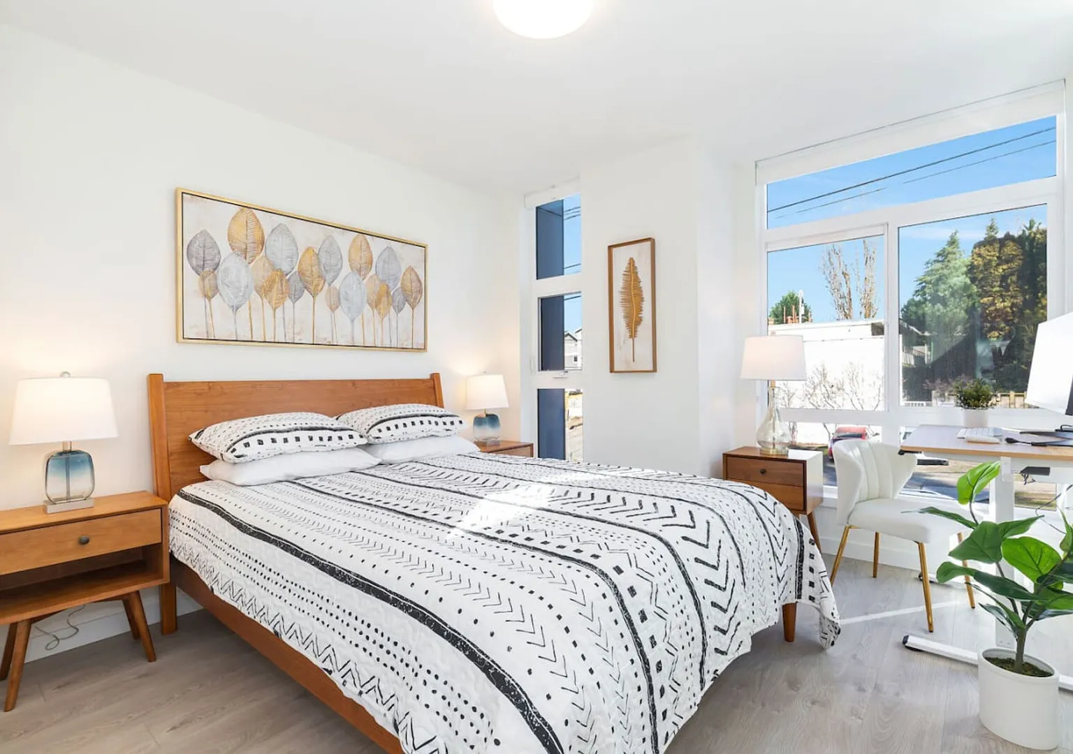 2BR 2BA Capitol Hill Cozy Haven- Rooftop- Near Stadium — Photo 4
