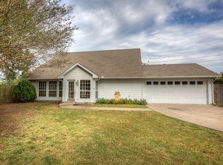 500 Quail Run St, Greenville, TX 75402