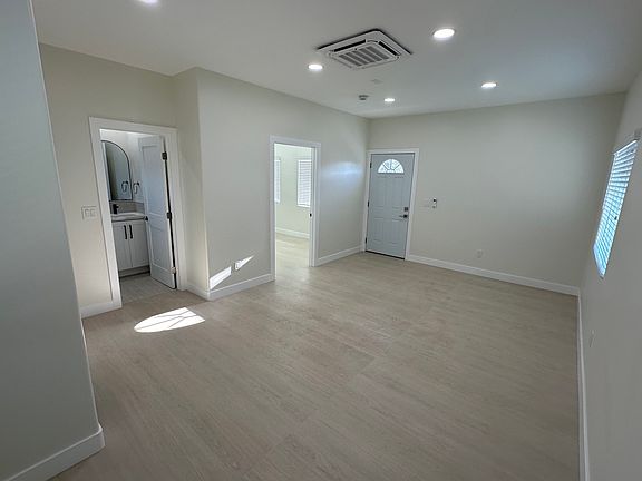 2nd image of 3424A Palo Verde Ave