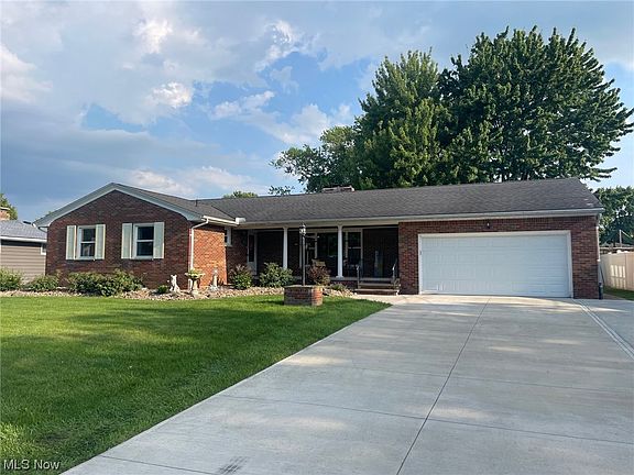 2nd image of 3839 Valleyview Dr