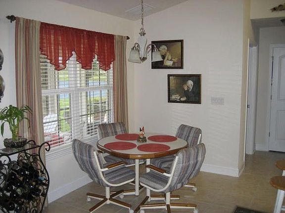 5th image of 537 Bayberry Lakes Blvd