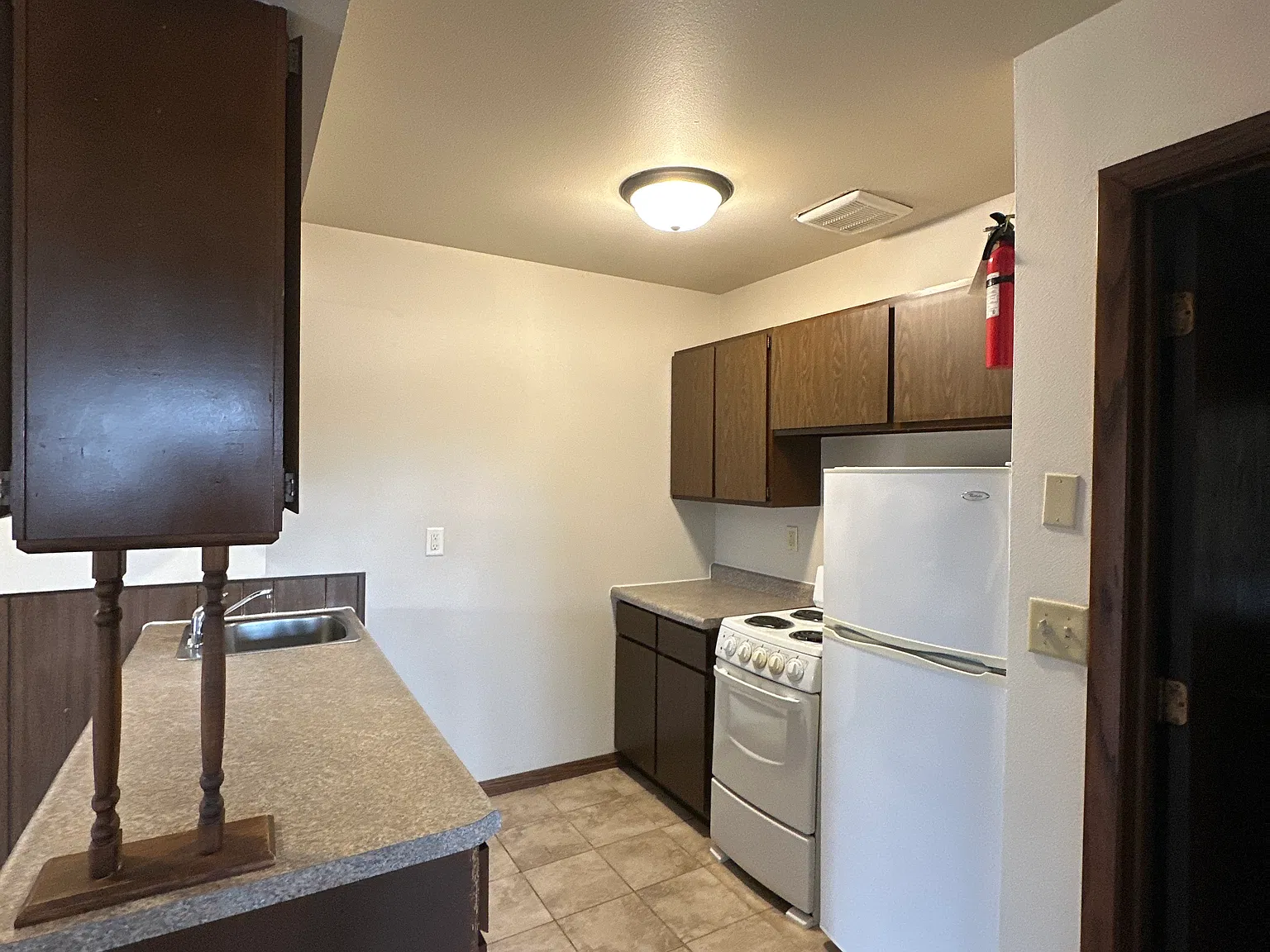 2 bed, 755 sqft, $830 — Photo 4