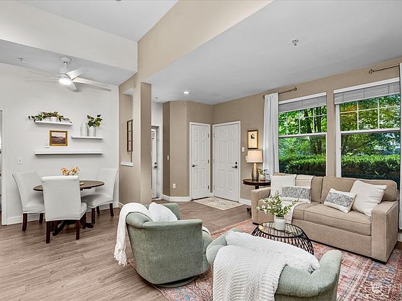 5th image of 16125 Juanita Woodinville Way NE #1502