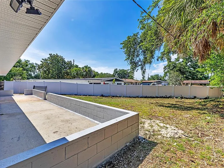 2419 Orange Center Blvd — Photo 29