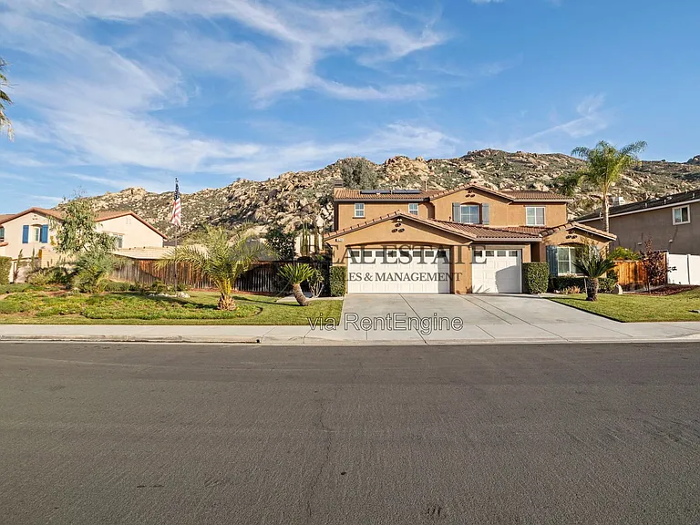16704 Fox Trot Ln — Photo 2