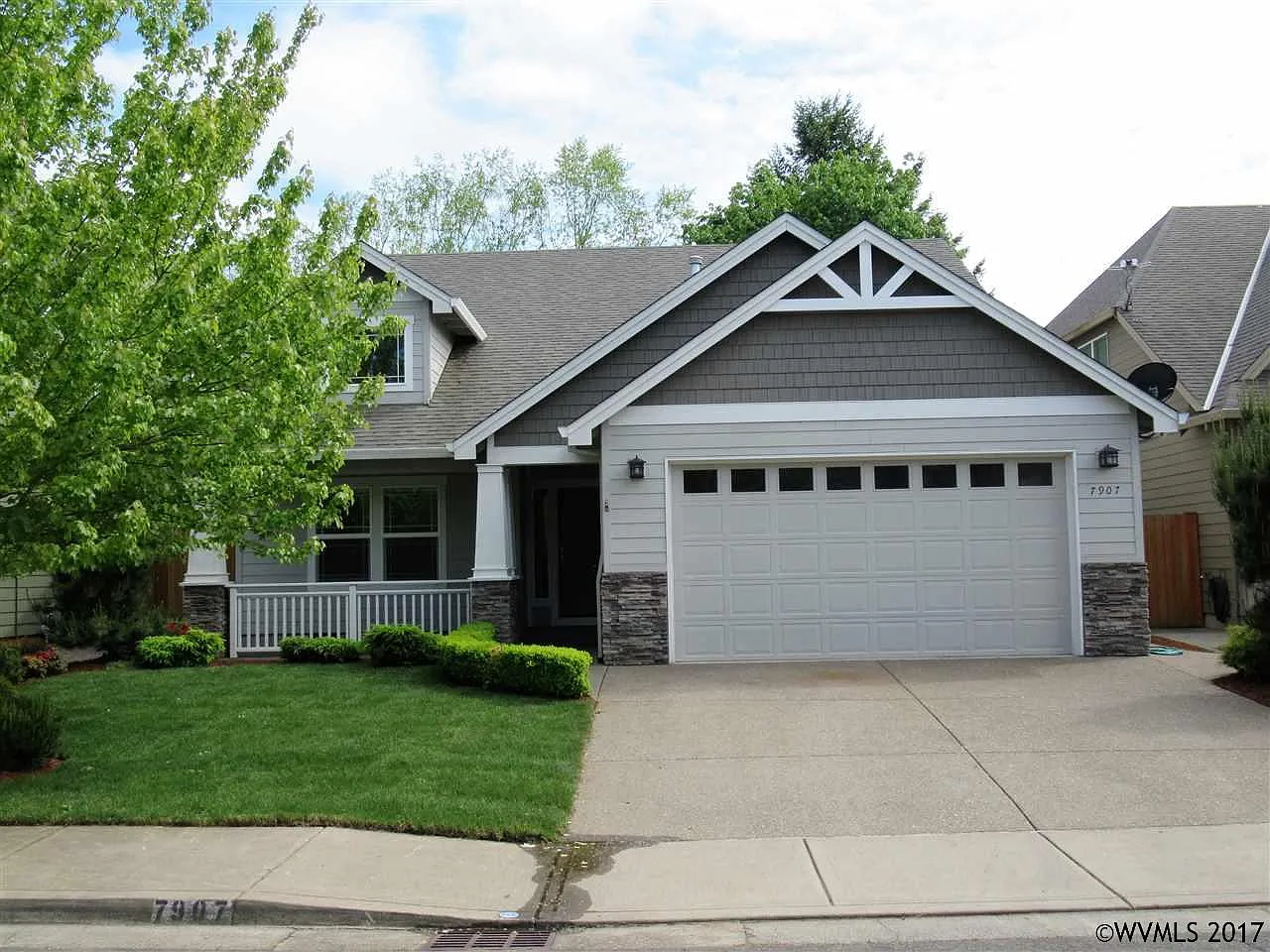 7907 Mykala St NE photo 1