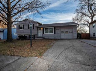 5407 SW 27th Ter, Topeka, KS 66614