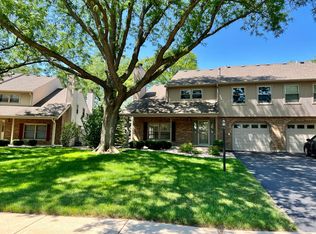 9338 Sunrise Ln, Orland Park, IL 60462
