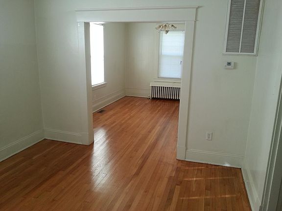 2nd image of 406 Hunt Ave