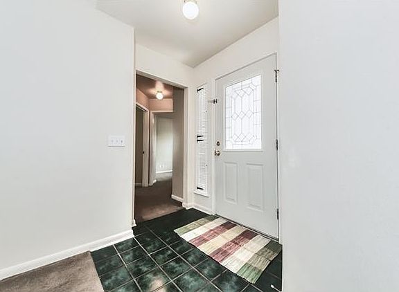 5th image of 700 Brandi Cir
