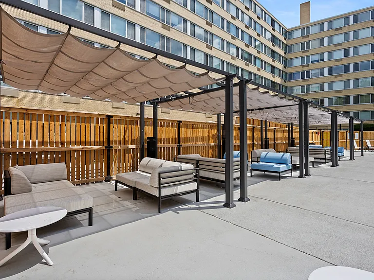 The Rittenhouse — Photo 15