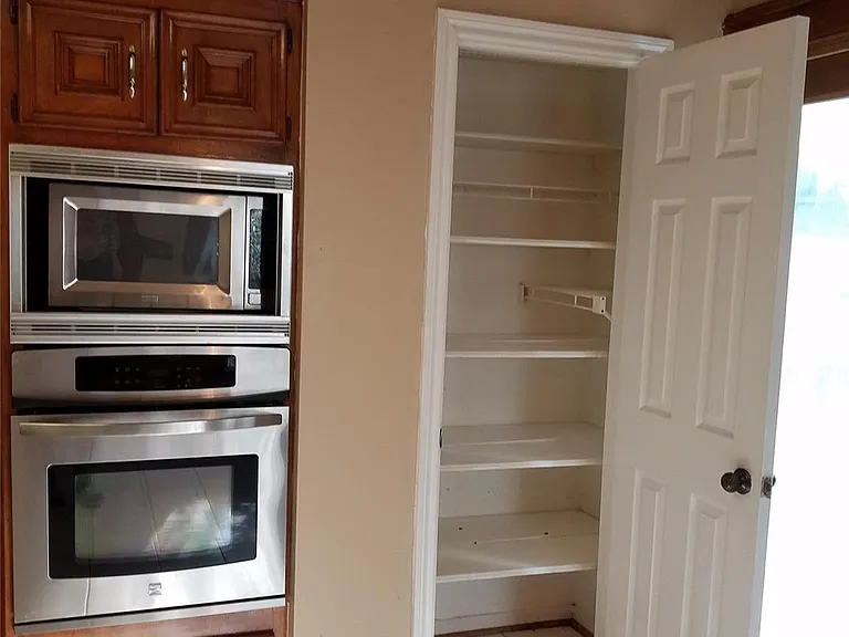 15526 Rio Plaza Dr — Photo 19
