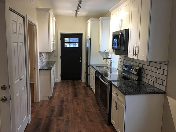 3rd image of 517 N Saint Clair St #2
