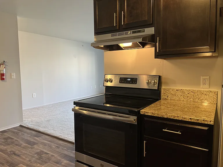 Dover Hills Apartments — Photo 53