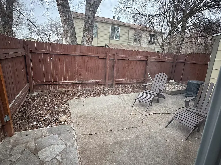 6088 S 2075 E — Photo 9