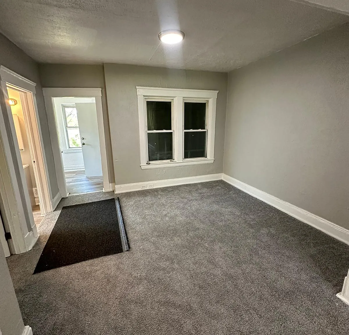 2 bed, 800 sqft, $900 — Photo 4