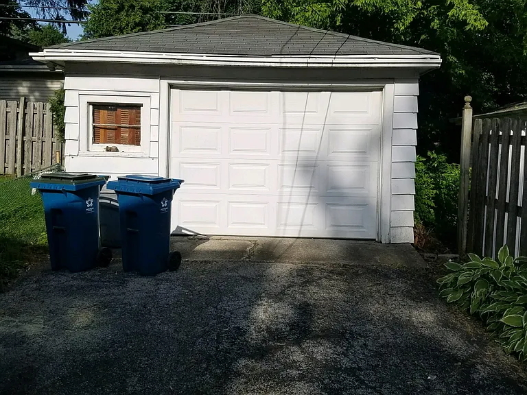 1 Car Garage with Opener