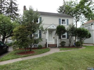 126 Van Buren Ave, Teaneck, NJ 07666