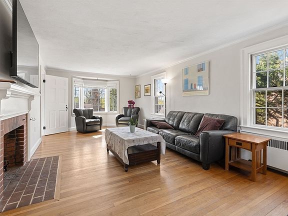 5th image of 64 Gayland Rd