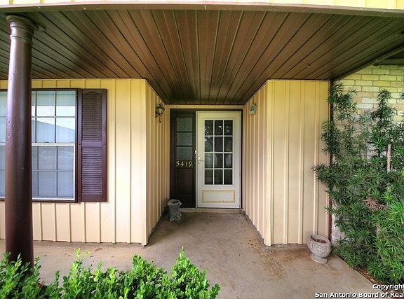 3rd image of 5419 Green Mist Dr
